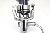 Shimano Naviják Stradic FL 2500